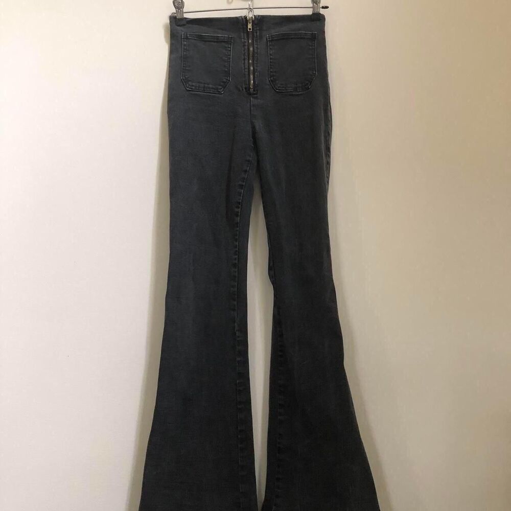 Grey high-waisted flare jeans by Honey Punch